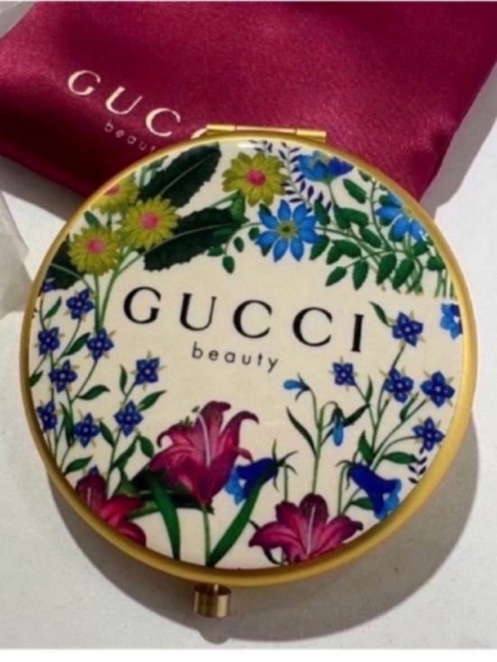 Other - Gucci beauty mirror